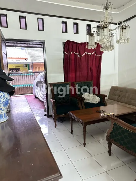 image RUMAH 2 LANTAI DI JAKARTA TIMUR DEKAT AKSES TOLL (2)