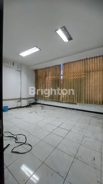 image RUKO 4 LANTAI DI JALAN GEMBONG SURABAYA (2)