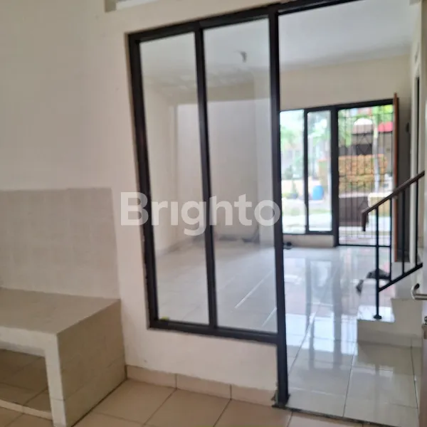 image RUMAH MODERN 2 LANTAI DI TIMUR JAKARTA  (4)