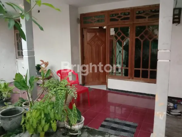 image RUMAH 1 LANTAI DI GUNUNG ANYAR EMAS DEKAT UPN (2)