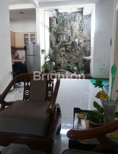 image RUMAH 1 LANTAI DI GUNUNG ANYAR EMAS DEKAT UPN (5)