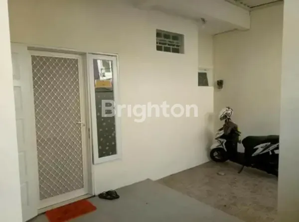 image RUMAH 2 LANTAI MINIMALIS DI SENTRA POINT DEKAT UPN RUNGKUT (2)