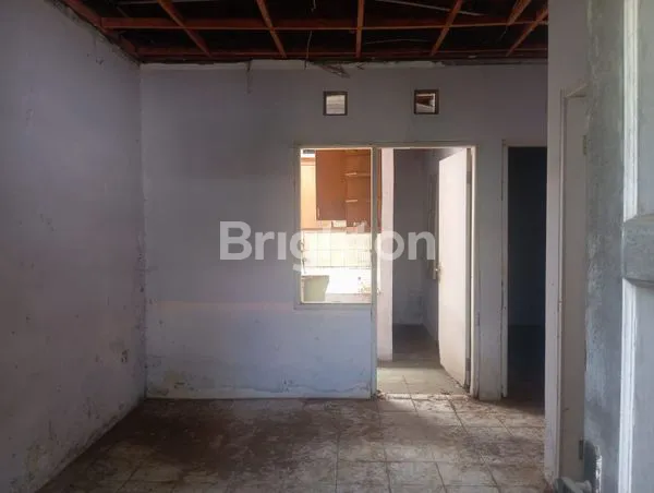 image RUMAH SEKTOR 6 GADING SERPONG  POSISI HOEK JALAN UTAMA (5)