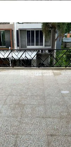 image RUMAH 2 LANTAI PURI BOTANICAL (2)