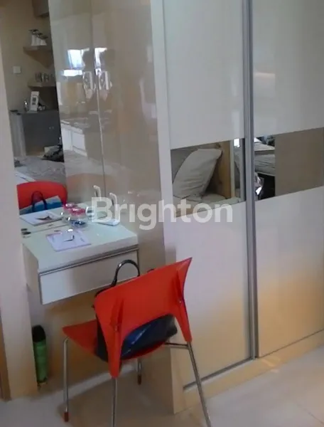 image EDUCITY STANDFORD, LT 9, DEKAT PAKUWON CITY,FULL FURNISH, POOL VIEW (3)