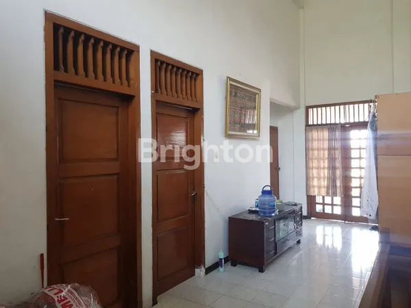 image DI JUAL RUMAH BESAAR 2 LT DAERAH GAJAH TENGAH KOTA   SEMARANG (5)