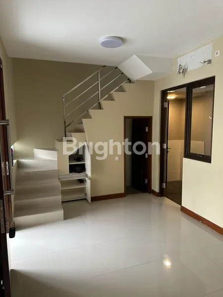 image RUMAH 2 LANTAI PANTAI MENTARI SIAP HUNI (3)