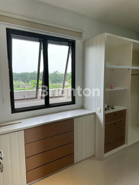 image RUMAH 2 LANTAI PANTAI MENTARI SIAP HUNI (5)