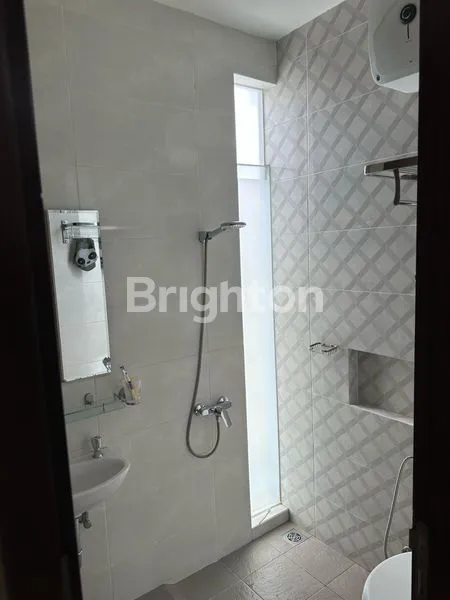 image RUMAH 2 LANTAI PANTAI MENTARI SIAP HUNI (7)