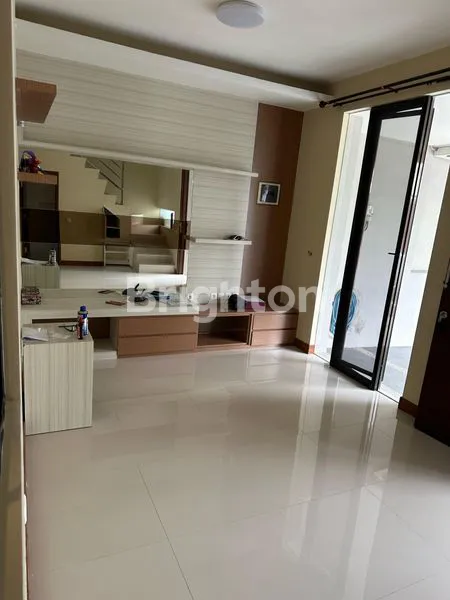 image RUMAH 2 LANTAI PANTAI MENTARI SIAP HUNI (4)