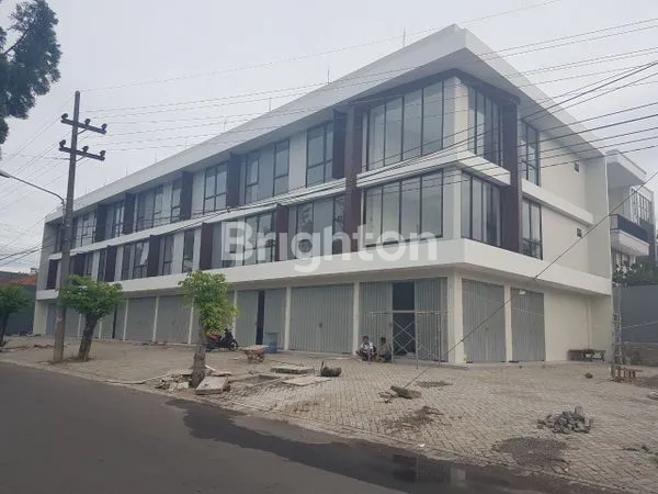 image RUKO BARU 3 LANTAI SIAP HUNI BISA KPR DI RAYA MANYAR JAYA SURABAYA (1)