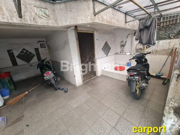 image RUMAH 3 LANTAI PADEMANGAN JAKUT (2)