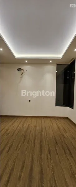 image RUMAH BRAND NEW 3.5 LANTAI SUNTER DIJUAL (7)