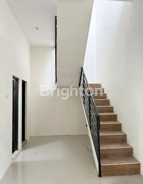 image RUMAH KOST 2 LANTAI FULL FURNISH SELANGKAH KE KAMPUS UIN & 5 MENIT KE KAMPUS UNIBRAW ( UB ) MALANG (4)