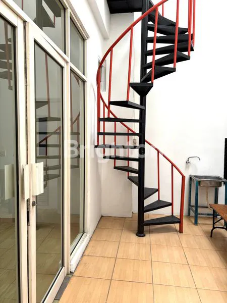 image RUKO 2,5 LANTAI SIAP HUNI DI SUTERA NIAGA 3 ALAM SUTERA TANGERANG (8)