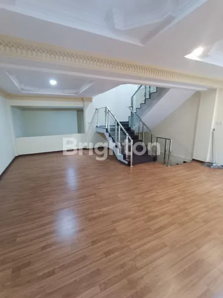 image BARU RENOVASI TOTAL !! RUMAH MODERN DI PUSAT KOTA MEDAN SUMATERA UTARA (1)