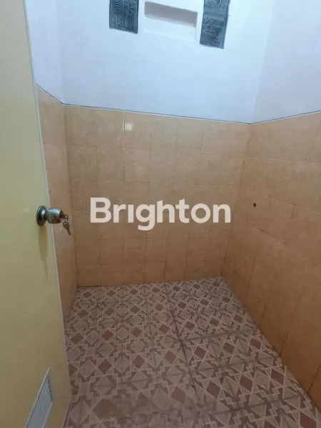 image RUKO 3 LANTAI SIAP PAKAI DI POROS JALAN RAYA LANGSEP (6)