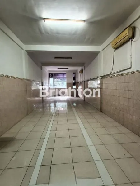 image RUKO 3 LANTAI SIAP PAKAI DI POROS JALAN RAYA LANGSEP (2)