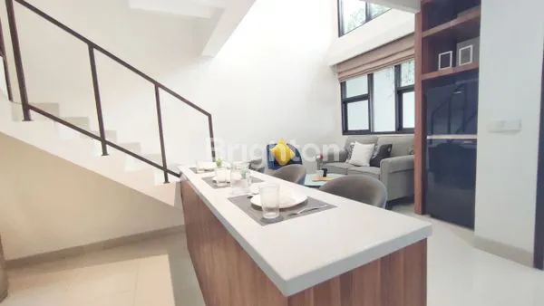 image RUMAH STRATEGIS KELAPA DUA DEKAT TOL (4)