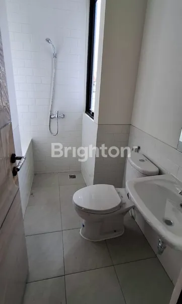 image RUMAH 1 MILYAR LIPPO KARAWACI (5)