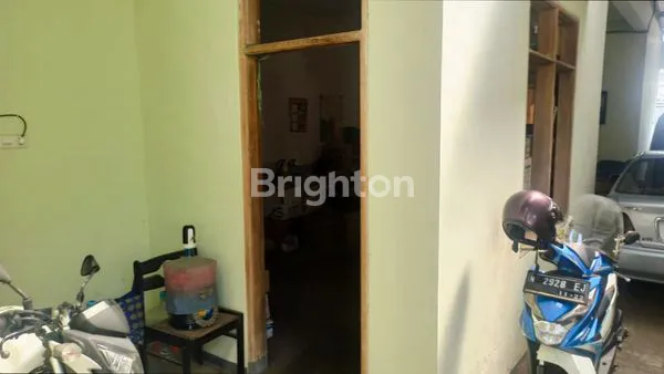 image RUMAH DENGAN TANAH LUAS SUKUN. (5)