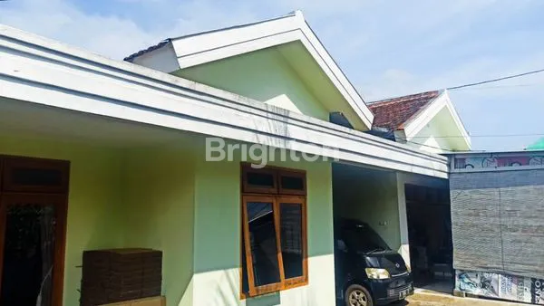 image RUMAH DENGAN TANAH LUAS SUKUN. (3)
