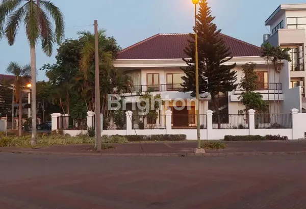 image RUMAH MEWAH  FULL FURNISHED ARAYA 1  (1)