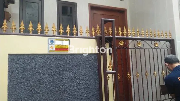 image RUMAH DI JALAN KARTINI JAKARTA PUSAT (1)