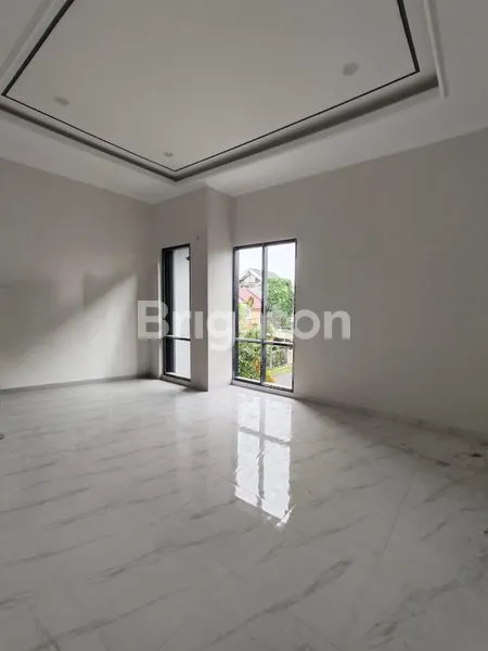 image RUMAH GRESS MINIMALIS KONTEMPORER STYLE DI BARUK UTARA (4)