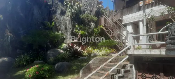 image RUMAH SIAP HUNI DI MAINROAD SURYA SUMANTRI BANDUNG (8)