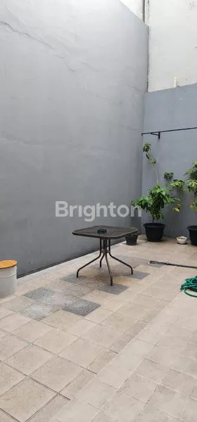 image TURUN HARGA RUMAH KOS DI JALAN MOJOARUM, SELANGKAH KE JALAN DHARMAHUSADA, MERR, GALAXY MALL, UNAIR (2)