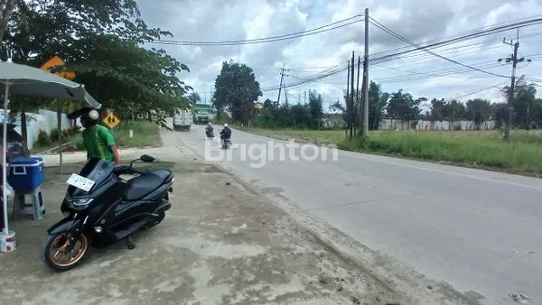 image DIJUAL TANAH/LAHAN DATAR PINGGIR JALAN POROS KARIANGAU COCOK DIBUAT PABRIK, GUDANG, WORKSHOP DAN USAHA LAINNYA HARGA NEGO (1)