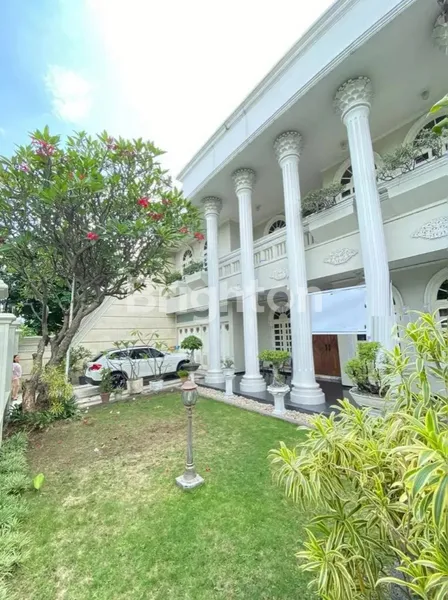 image RUMAH MEWAH FURNISHED RAYA DHARMAHUSADA, SUPER STRATEGIS DI SURABAYA TIMUR (3)