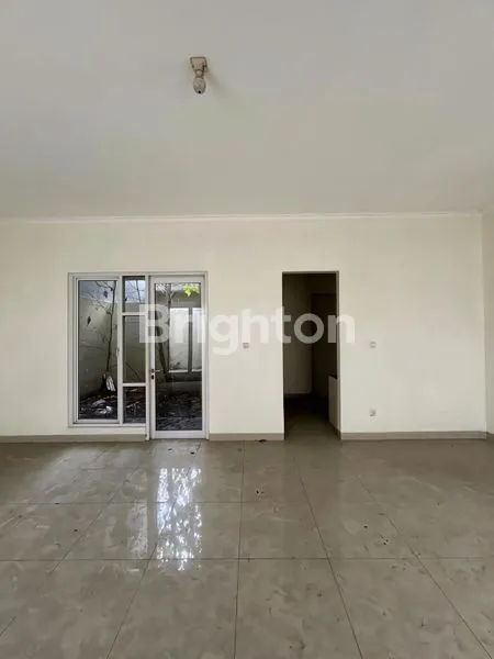 image PERUMAHAN SAN LORENZO GADING SERPONG RUMAH 2 LANTAI UKURAN 12 X 18 M2 HADAP TIMUR CARPORT BISA 4 MOBIL NEGO TIPIS  (3)