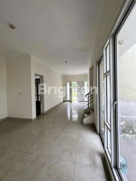 image PERUMAHAN SAN LORENZO GADING SERPONG RUMAH 2 LANTAI UKURAN 12 X 18 M2 HADAP TIMUR CARPORT BISA 4 MOBIL NEGO TIPIS  (7)