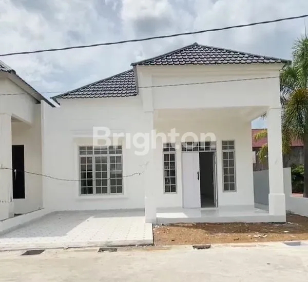 RUMAH CANTIK DI CLUSTER GOLDEN CITY SERDAM