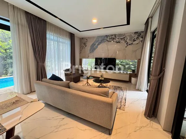 image RUMAH 2 LANTAI TROPIS MODERN DI LOKASI PREMIUM (4)