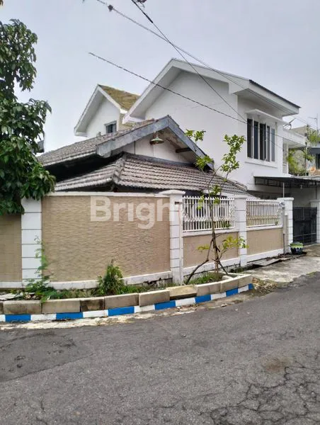 image RUMAH BARUK UTARA STRATEGIS DEKAT RAYA MERR , KAMPUS UBAYA (4)