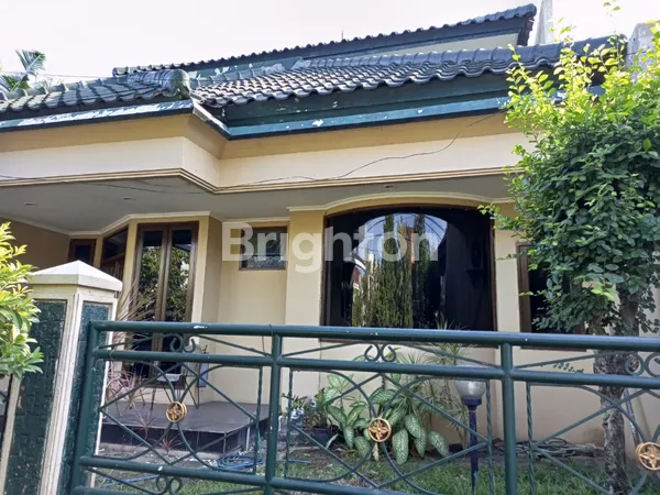 image RUMAH 2 LANTAI DI PERUM JUANDA (1)