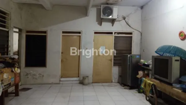 image RUMAH USAHA DI RAYA MANYAR REJO (6)