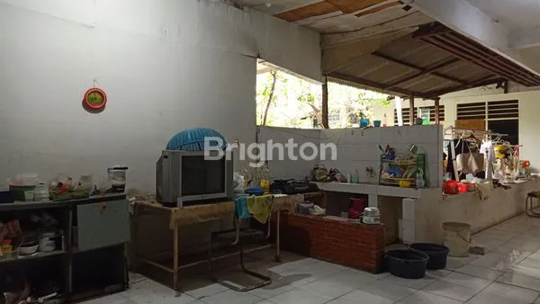 image RUMAH USAHA DI RAYA MANYAR REJO (7)