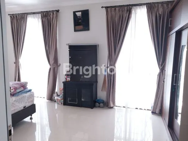 image RUMAH CLUSTER OLEASTER GADING SERPONG (4)