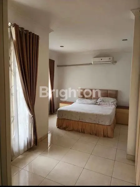 image RUMAH MEWAH 2 LANTAI DI CLUSTER PUSPITALOKA BSD TANGERANG (8)