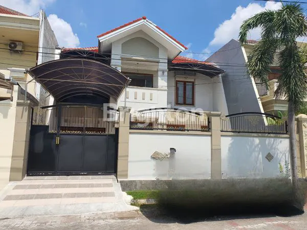 image RUMAH MEWAH KOMPLEK DHARMAHUSADA MAS (1)