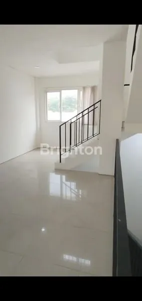 image RUKO BARU MINIMALIS 3 LANTAI DI NOL JALAN RAYA JEMURSARI, LOKASI STRATEGIS (7)