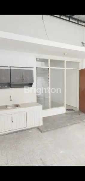 image RUKO BARU MINIMALIS 3 LANTAI DI NOL JALAN RAYA JEMURSARI, LOKASI STRATEGIS (5)