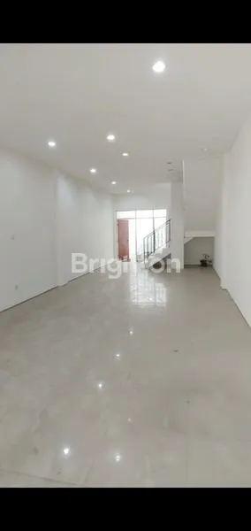 image RUKO BARU MINIMALIS 3 LANTAI DI NOL JALAN RAYA JEMURSARI, LOKASI STRATEGIS (3)