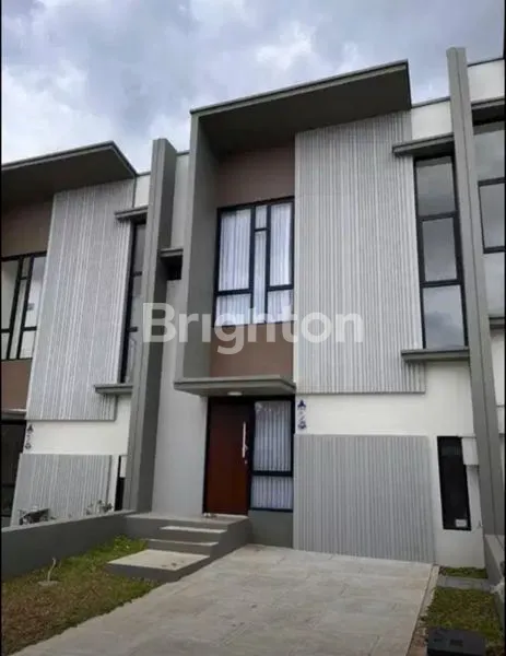 image RUMAH 2 LANTAI KONDISI BARU, NYAMAN DAN SIAP HUNI (1)