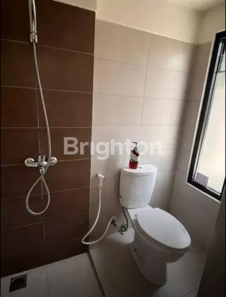 image RUMAH 2 LANTAI KONDISI BARU, NYAMAN DAN SIAP HUNI (5)