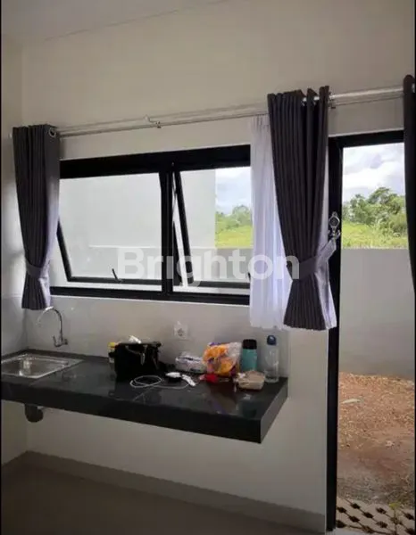 image RUMAH 2 LANTAI KONDISI BARU, NYAMAN DAN SIAP HUNI (7)